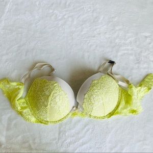 Victoria's Secret Dream Angels push-up bra 36C